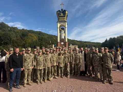 Ліцеїсти з Львова долучилися до XVIII військового паломництва у Зарваниці