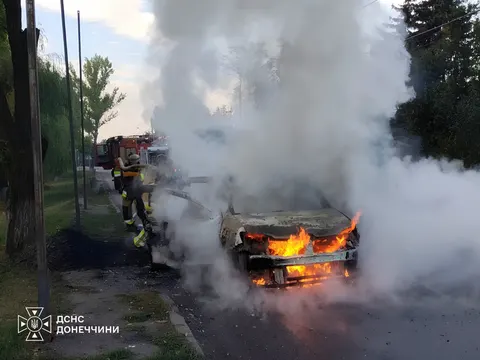 Атаки на Донеччині: поранені, пошкоджені будинки та адмінбудівля