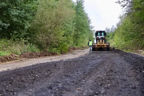 На Львівщині ремонтують 18 км дороги до трьох пунктів пропуску з Польщею