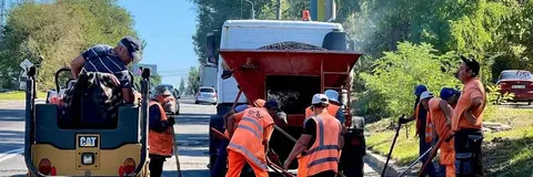 У Миколаєві відремонтували ділянку Троїцької: де ще готують асфальт