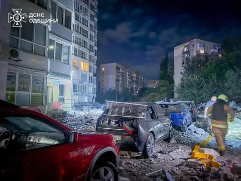 Нічна атака на Одесу: пошкоджено багатоповерхівку, 8 постраждалих