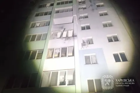 Атака дронів на Харківщину: пошкоджені будинки, АЗС та магазини, є постраждалі