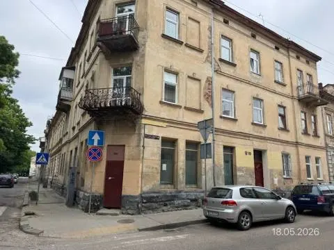 У Львові на Підзамче здають в оренду приміщення за 20 тисяч гривень