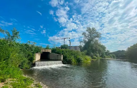 Річка Уж під тиском забудови: що відбувається з водою і чи є ризики для новоселів