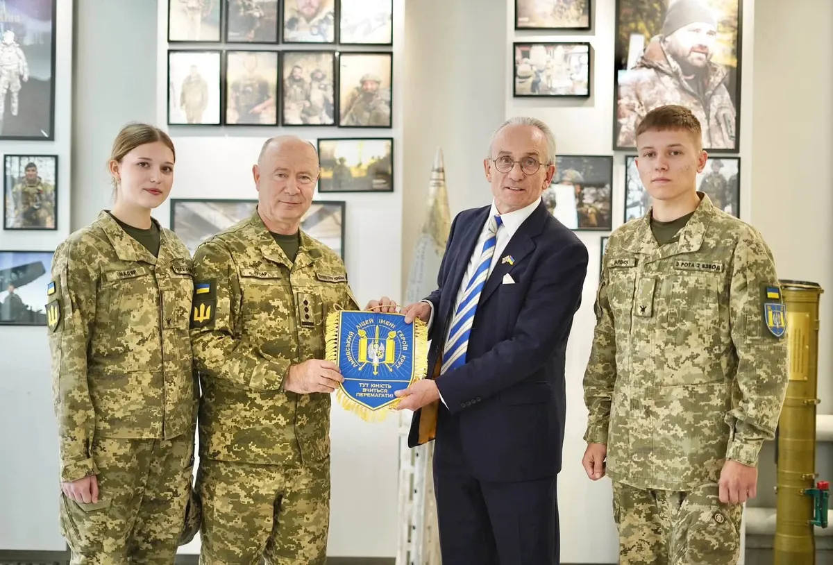 Ліцей імені Героїв Крут на Львівщині прийняв делегацію з Норфолка
