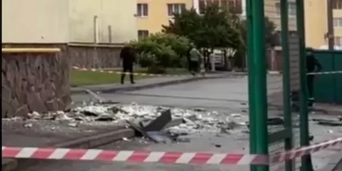 Атака дронів на Стрийську громаду: влучання в житловий будинок і біля вокзалу