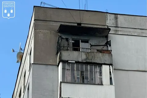 Удар по Сумах: постраждали четверо людей, пошкоджено багатоповерхівку