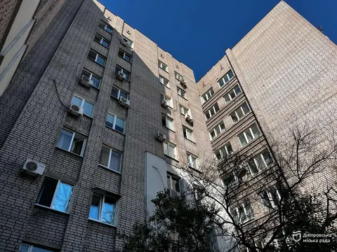 У Дніпрі повністю відновили гуртожиток на проспекті Свободи після ракетного удар