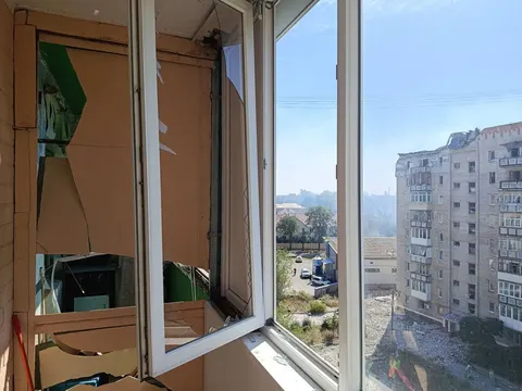 У Краматорську авіаудар пошкодив квартиру журналіста: що робити власникам