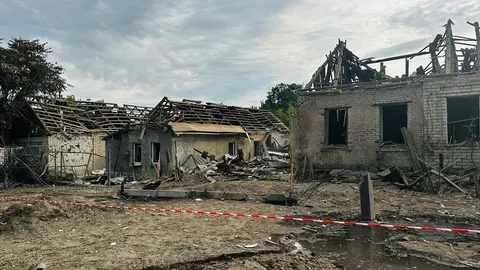 Авіаудар по Запоріжжю: як мешканці рятувалися та що робити з пошкодженим житлом