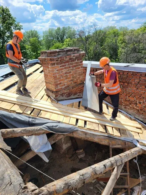 Харків: 160 тисяч людей без житла, відбудовано 4 тисячі будинків
