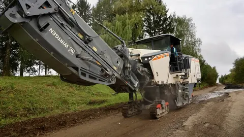 На Львівщині ремонтують 18-кілометрову дорогу Нагірне — Добромиль за майже 360 м