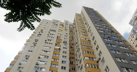 Війна змінила вибір житла: квартири на останніх поверхах подешевшали на 20–30%