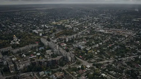 Понад 13 тисяч житлових сертифікатів: як покровчани отримують компенсації за знищене житло