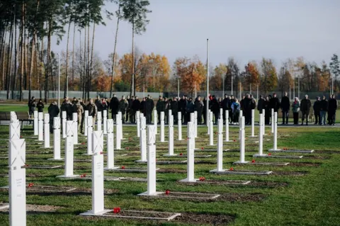 Національне військове меморіальне кладовище: перші дві черги обіцяють добудувати