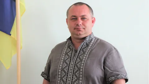 У Сумах безпілотник влучив у квартиру багатоповерхівки: двоє постраждалих