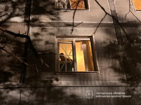 У Запоріжжі після нічної атаки пошкоджено п'ять будинків: що відомо власникам